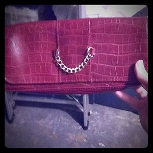 Red clutch